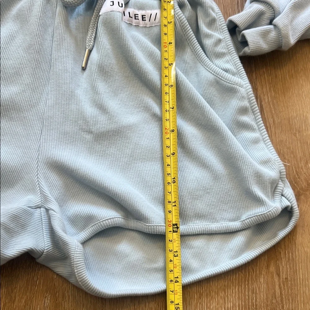 Jubilee Light Blue Cropped Sweatshirt and Shorts Set Small